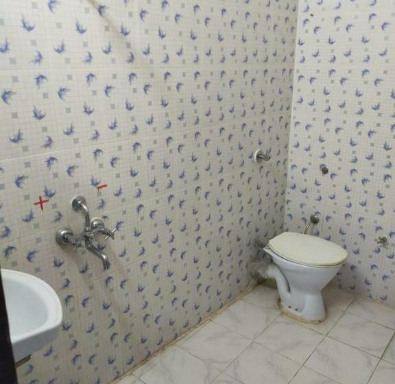 スタンダードルーム, Buddha