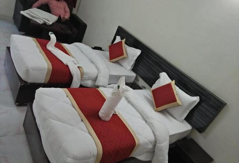 スタンダードルーム, Buddha