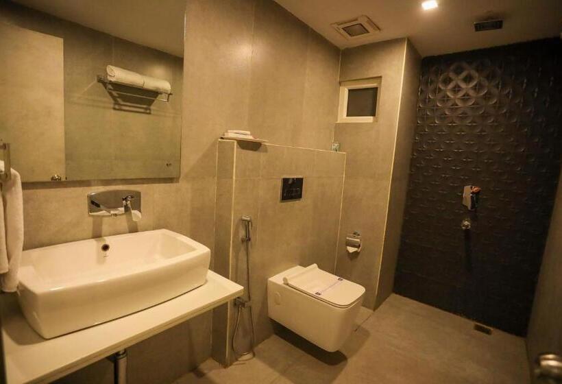 デラックスルーム, Coal Capital