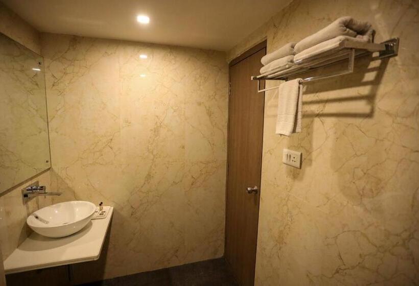 デラックスルーム, Coal Capital