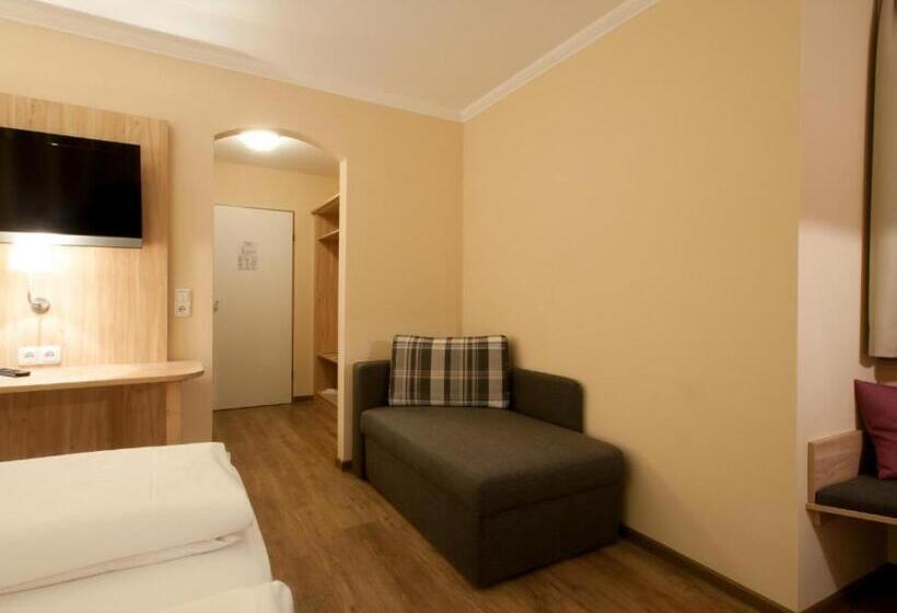 Трехместный Номер Стандарт с Балконом, Gasthof Sperrer