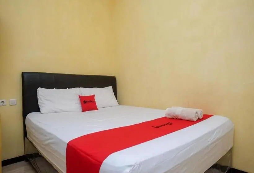 デラックスルーム, Reddoorz Near Taman Pantai Alam Indah Tegal