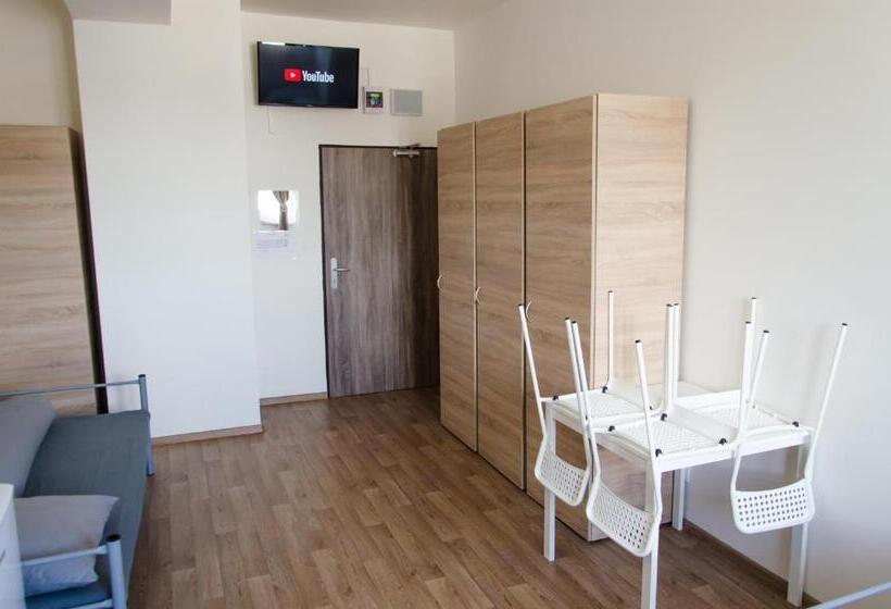 スタンダードトリプルルーム, Ubytovňa Milex