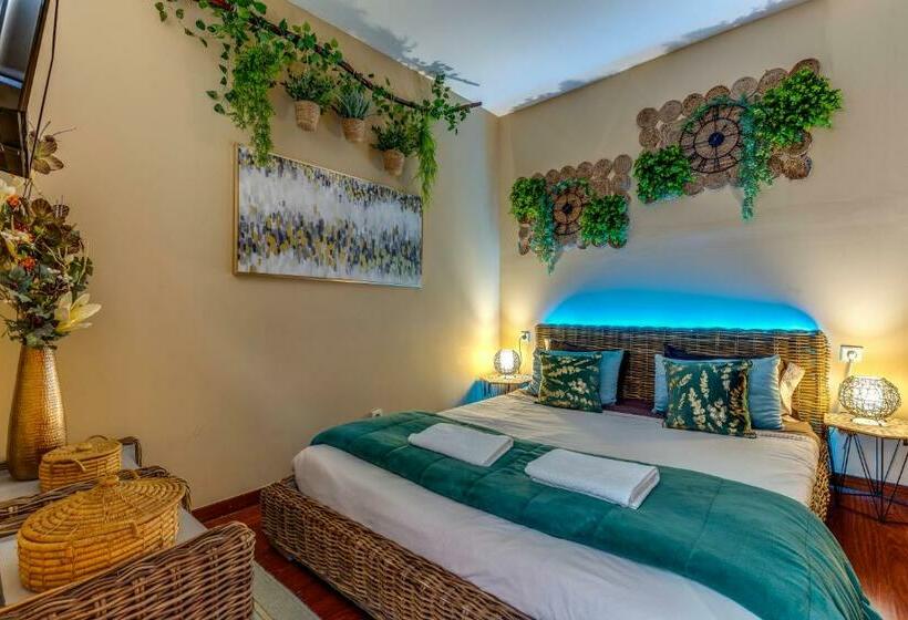 اتاق لوکس, Garden In Town Hostel