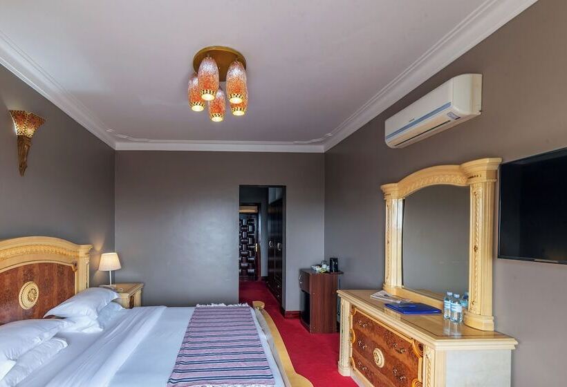 اتاق لوکس با چشم‌انداز باغ, A Lure Hotel & Residences