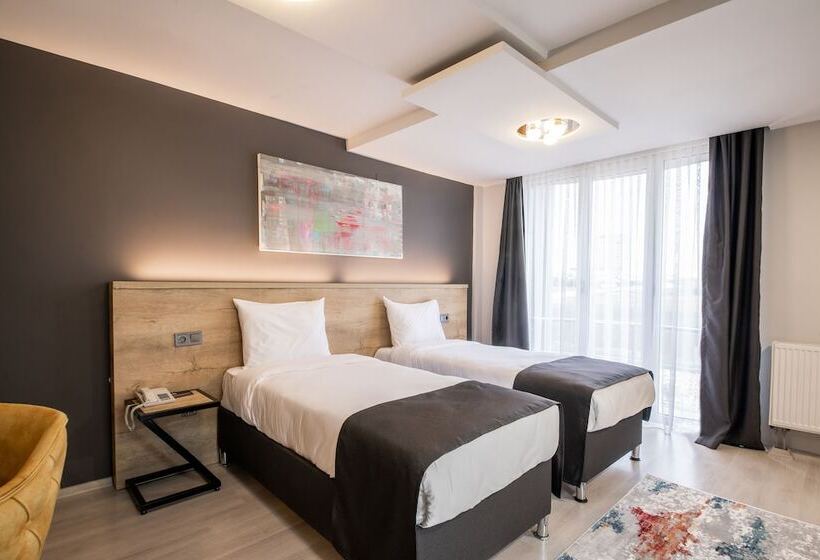 高级大房间, Adresin