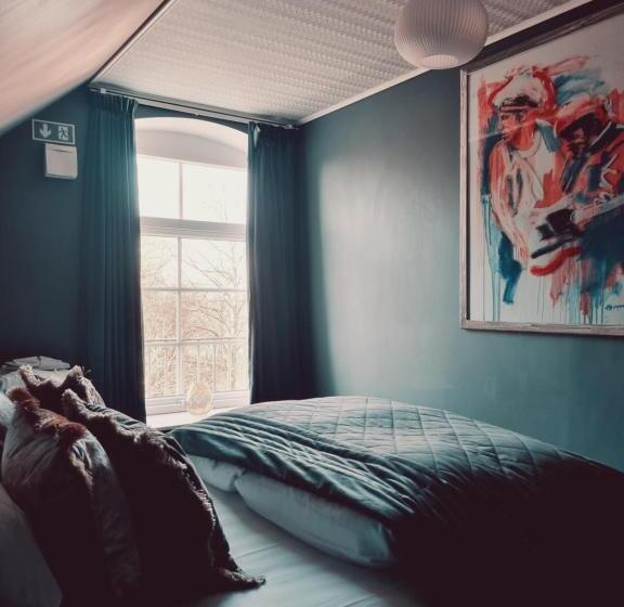 جناح, Idala Gård