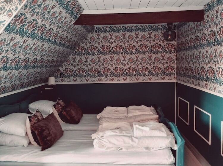 غرفة قياسية, Idala Gård