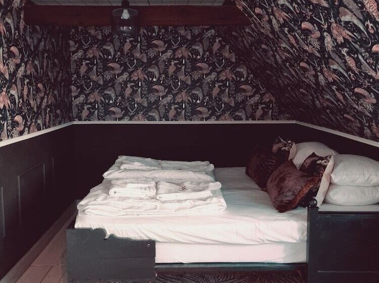 غرفة قياسية, Idala Gård