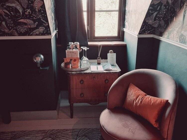 غرفة قياسية, Idala Gård