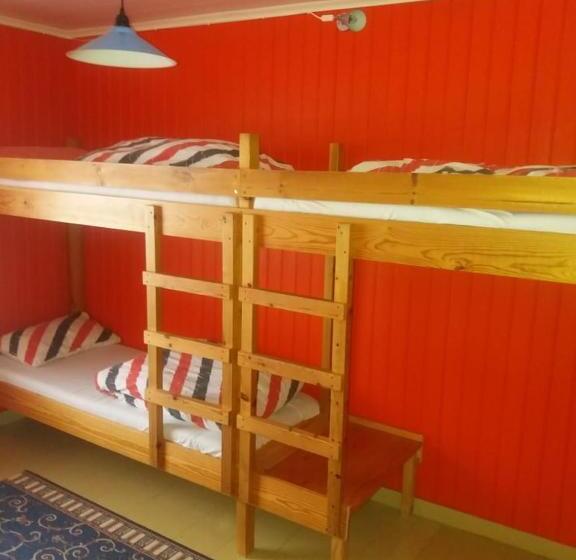 سوئیت خانوادگی اقتصادی, Húsey Hostel & Horsefarm