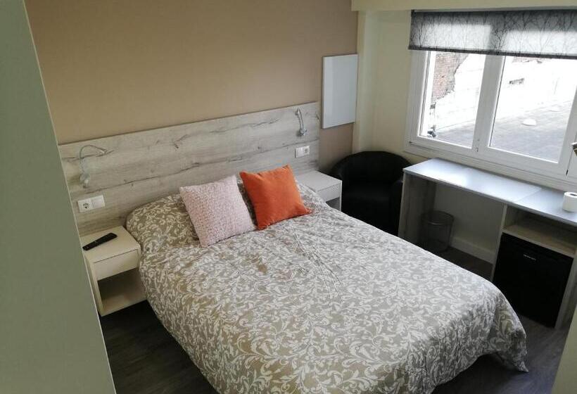 经济房, Pensión La Intermodal