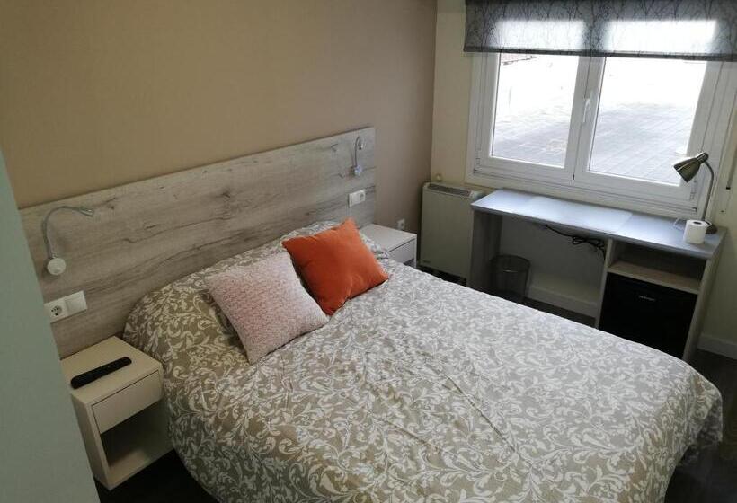 单人经济间, Pensión La Intermodal