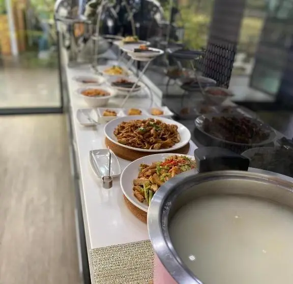 اتاق لوکس, Skyline B&b