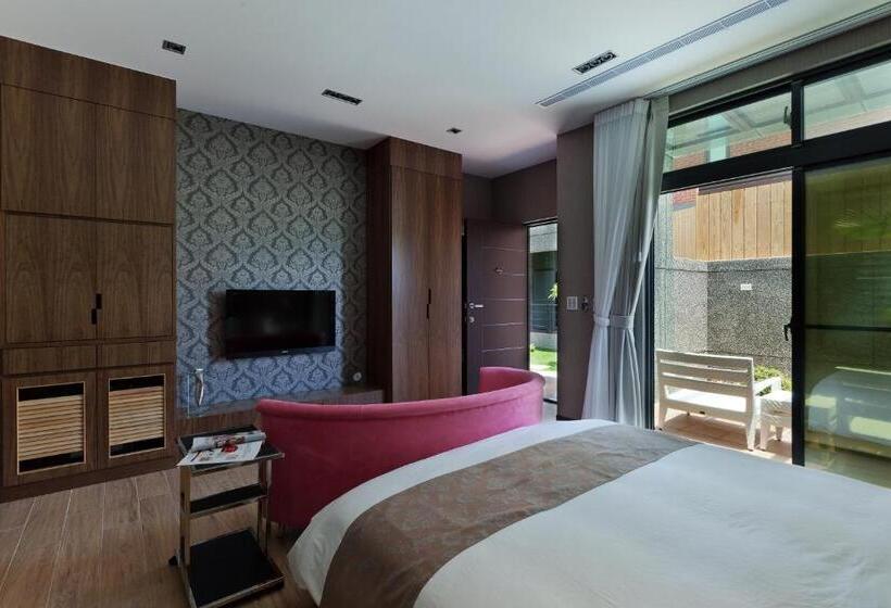 اتاق لوکس, Skyline B&b