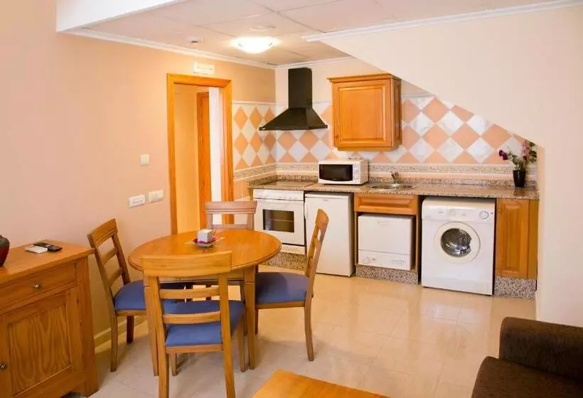 آپارتمان 2 خوابه با تراس, Aparthotel Bahia Pinosol