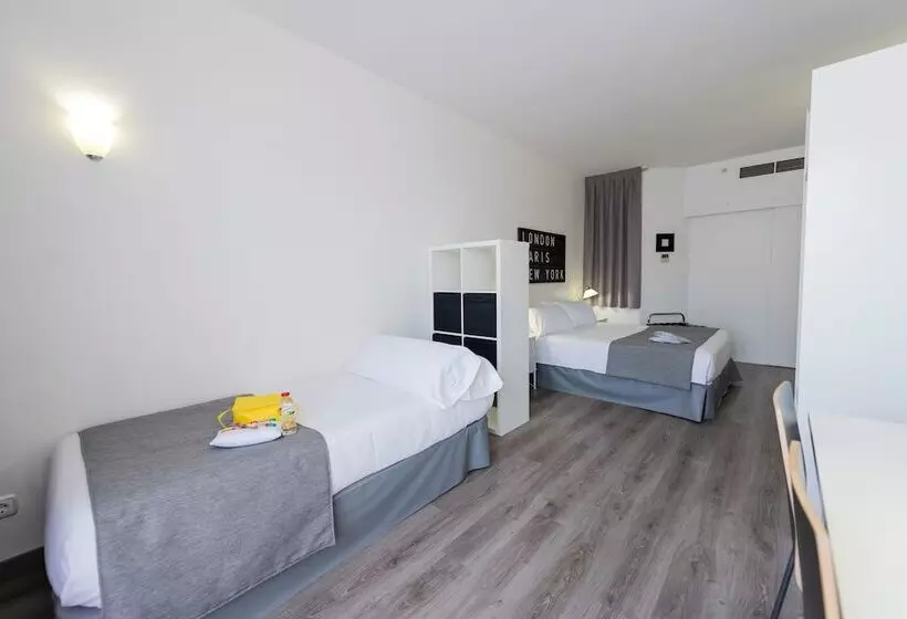 اتاق استاندارد سه نفره, Aparthotel Atenea Calabria