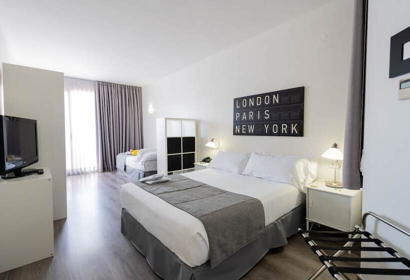 اتاق استاندارد چهار تخته, Aparthotel Atenea Calabria