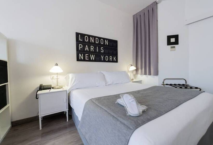 Habitación Cuádruple Estándar, Aparthotel Atenea Calabria