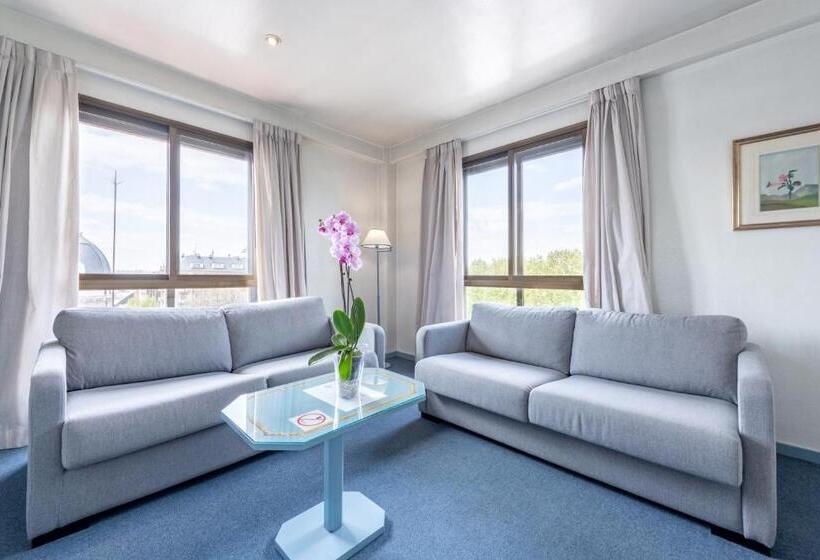 スタンダードスタジオ, Espahotel Plaza De España