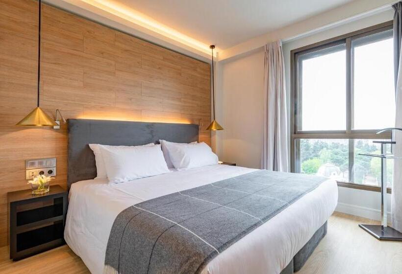 プレミアムトリプルルーム, Espahotel Plaza De España