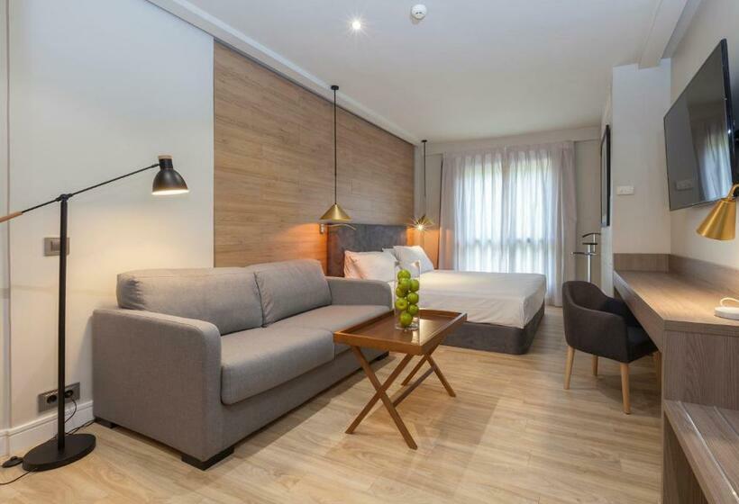 プレミアムトリプルルーム, Espahotel Plaza De España