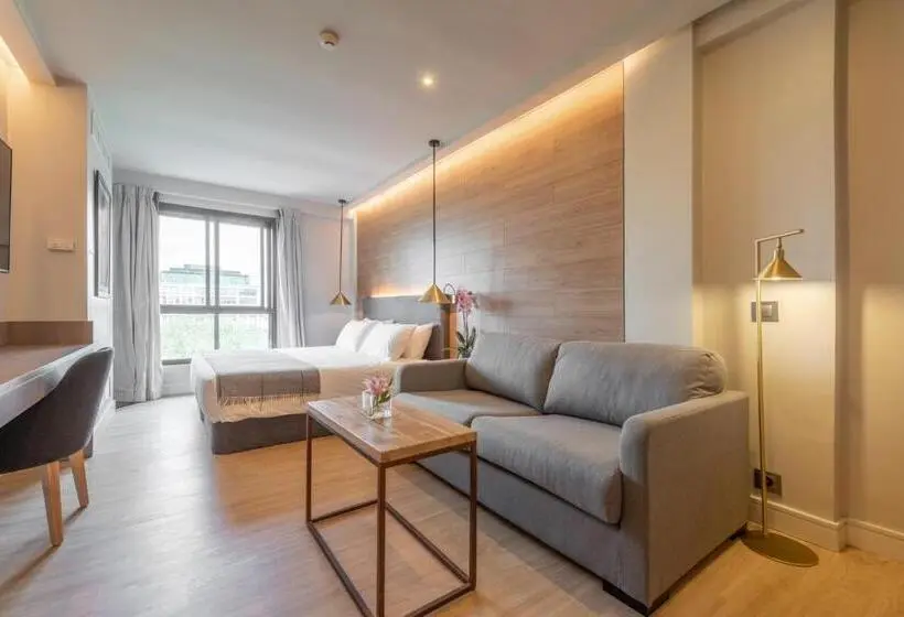 استودیوی پریمیوم, Espahotel Plaza De España