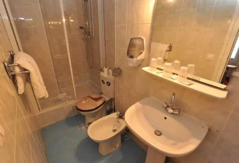 اتاق استاندارد, Altona