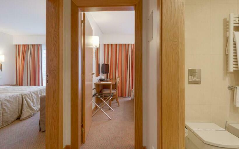 Номер Стандарт, Cinquentenario & Conference Center