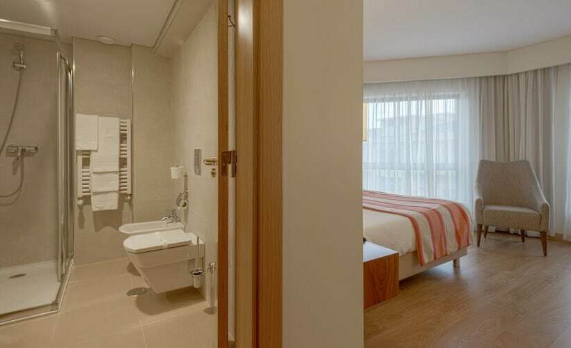 Номер Стандарт, Cinquentenario & Conference Center