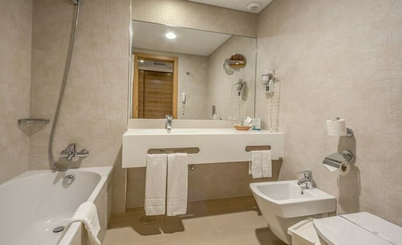 Номер Стандарт, Cinquentenario & Conference Center