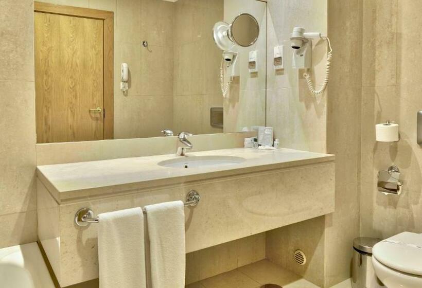 Люкс, Cinquentenario & Conference Center