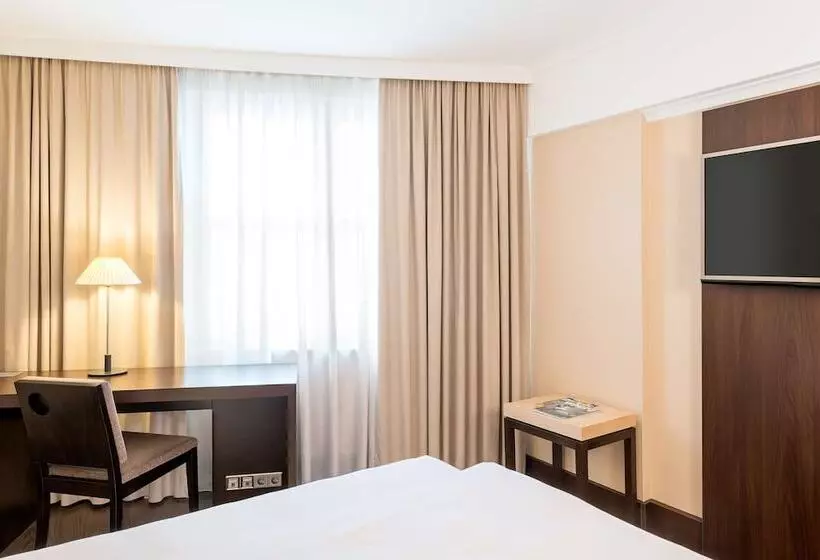 اتاق استاندارد یک نفره, NH Berlin Kurfurstendamm