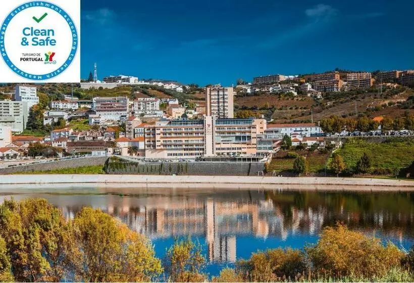 اتاق استاندارد سه نفره, Regua Douro