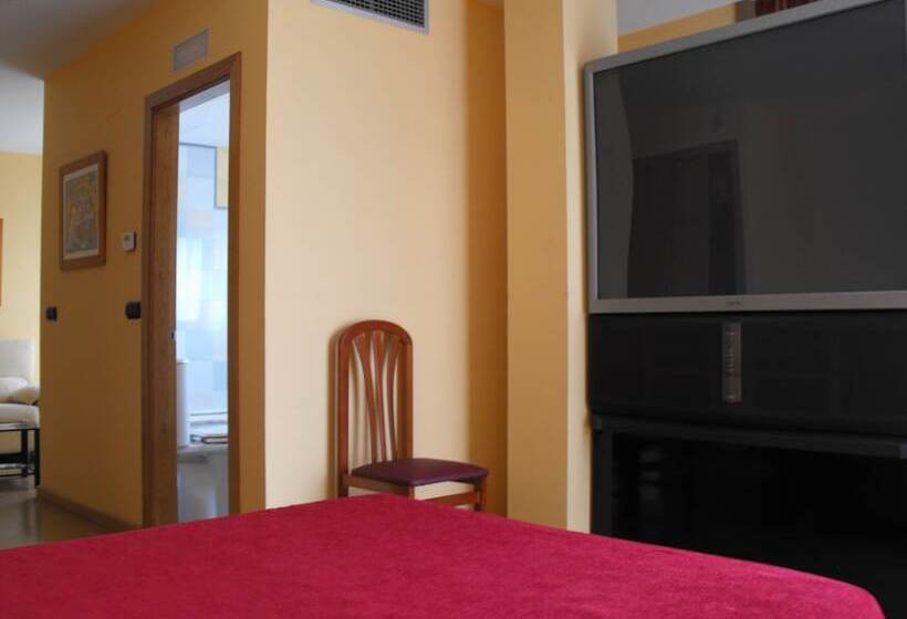 Люкс, Restaurante Pontiñas