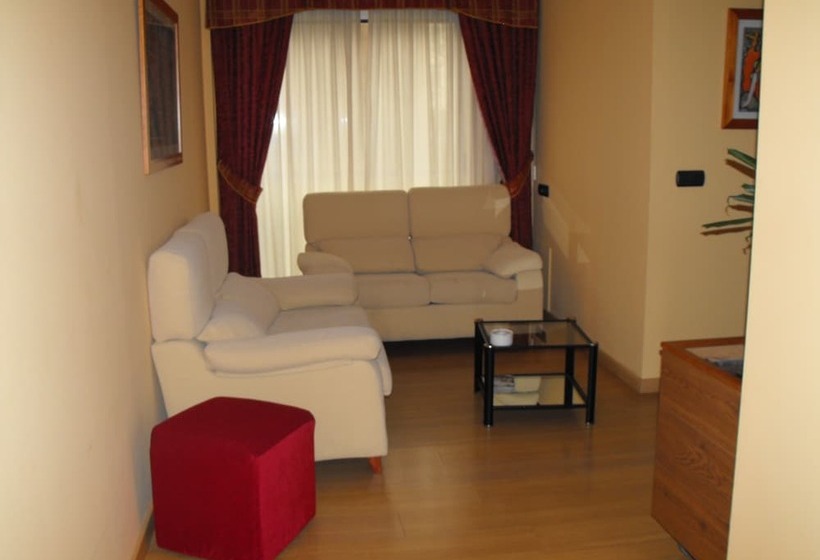 Люкс, Restaurante Pontiñas