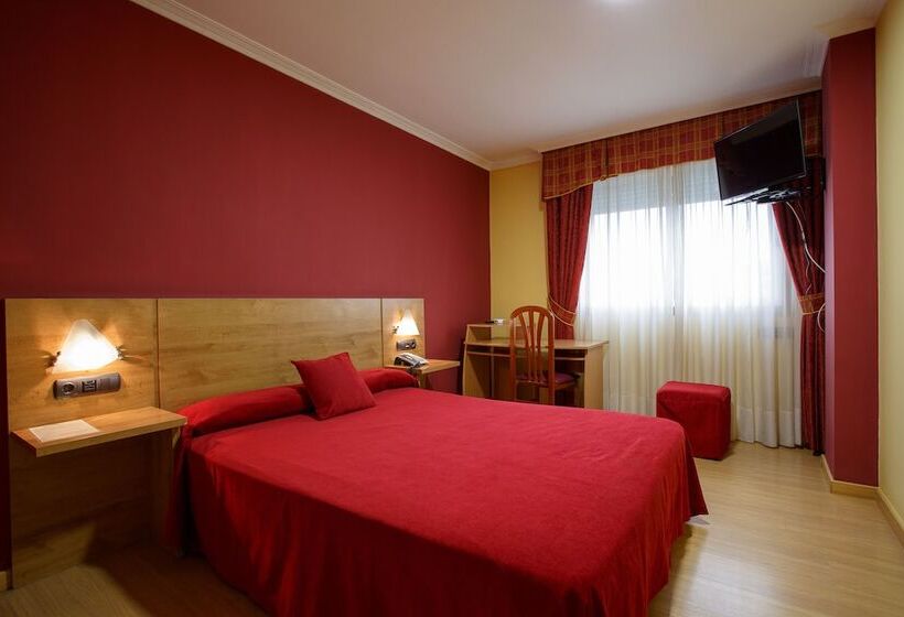 Номер Стандарт, Restaurante Pontiñas