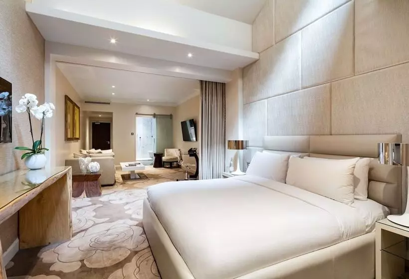 スタンダードスタジオ, The May Fair, A Radisson Collection Hotel, Mayfair London