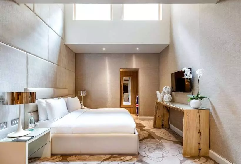 スタンダードスタジオ, The May Fair, A Radisson Collection Hotel, Mayfair London