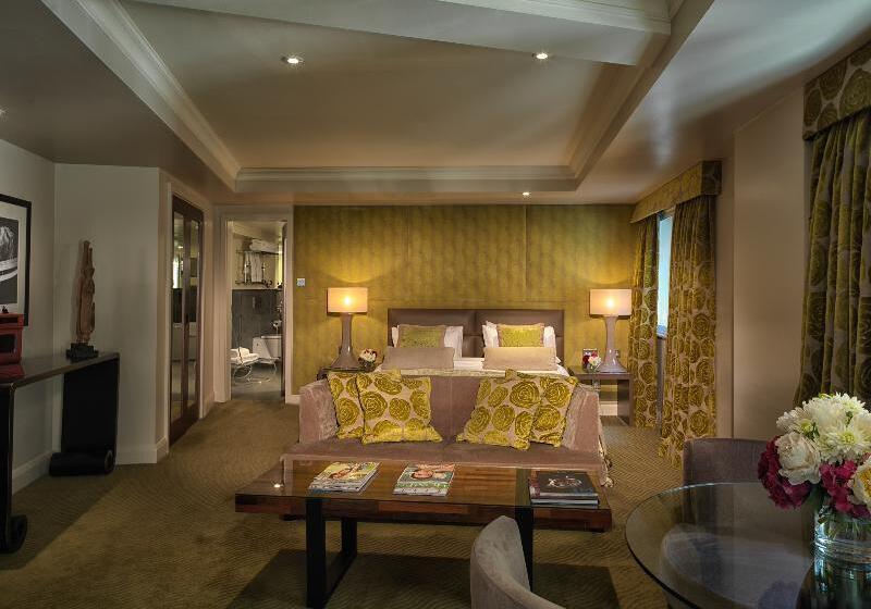 Люкс, The May Fair, A Radisson Collection Hotel, Mayfair London