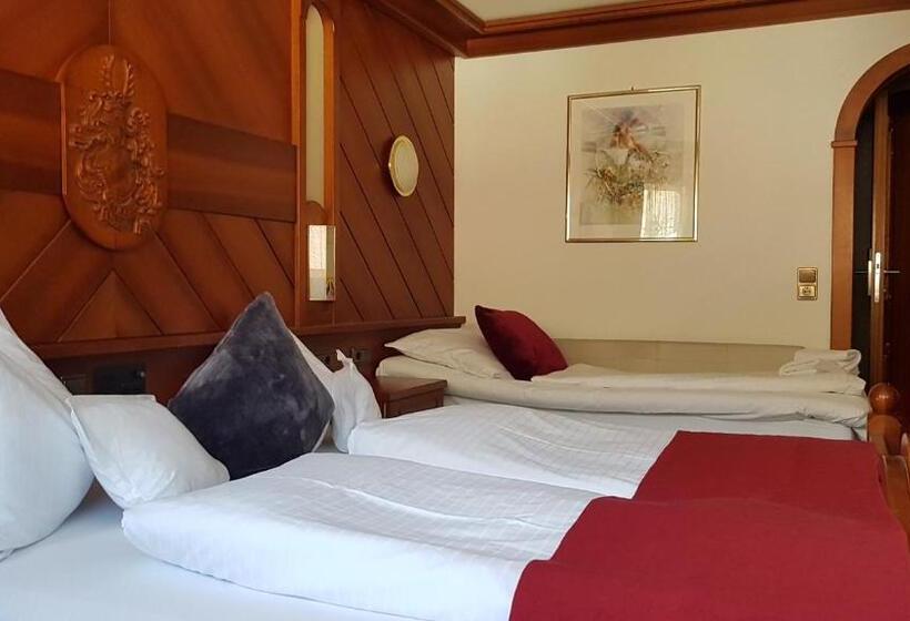 Номер Стандарт Трехместный, Tyrolis