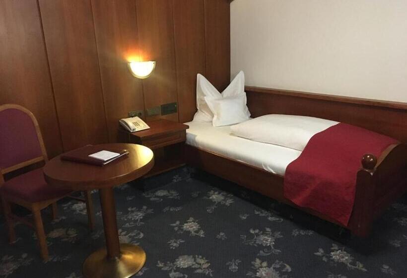 Номер Стандарт Индивидуальный, Tyrolis