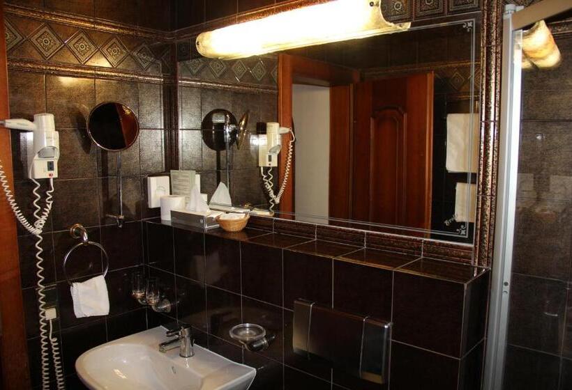 Номер Стандарт, Tyrolis