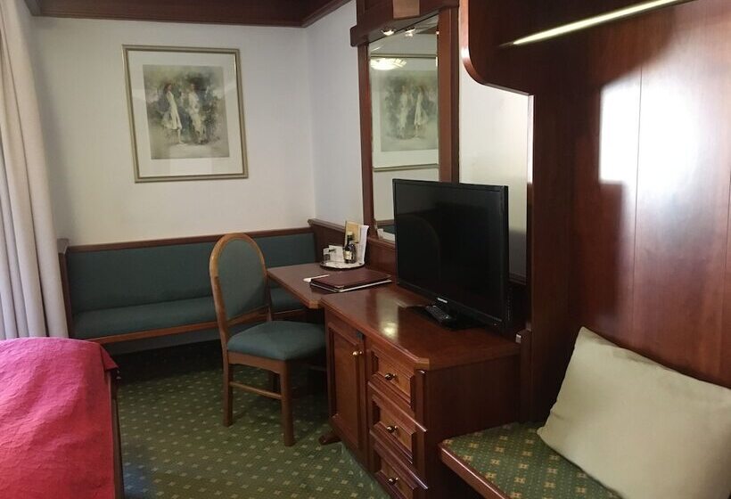 Номер Стандарт, Tyrolis