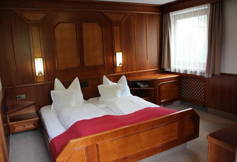 Номер Стандарт, Tyrolis