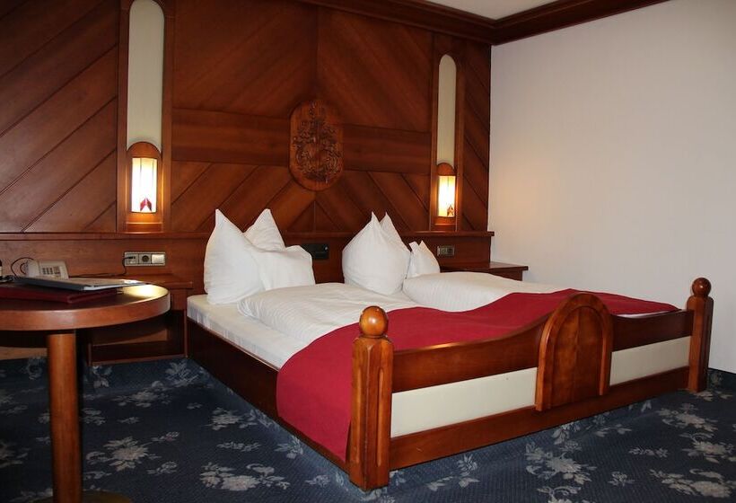 Номер Superior, Tyrolis