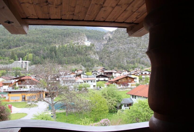 Номер Стандарт, Tyrolis