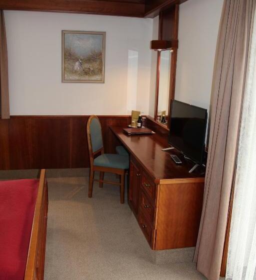 Номер Стандарт, Tyrolis