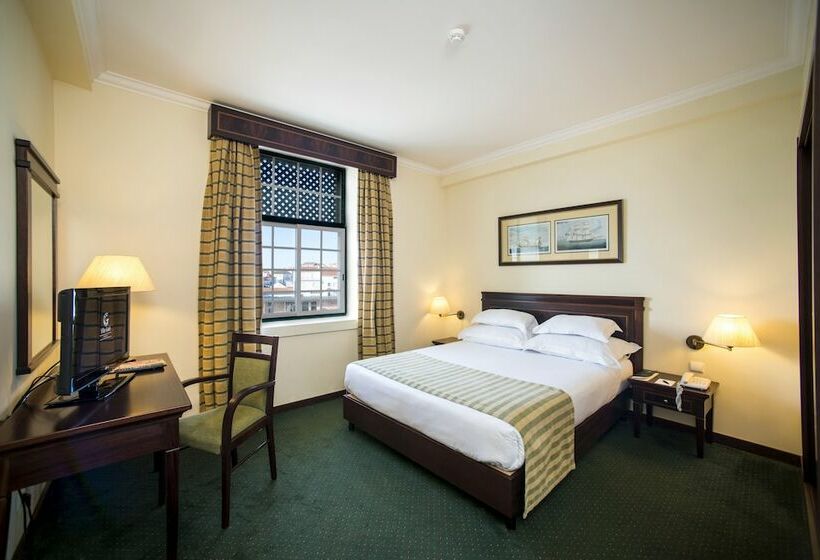 اتاق استاندارد با بالکن و چشمانداز دریا, Vila Gale Ericeira