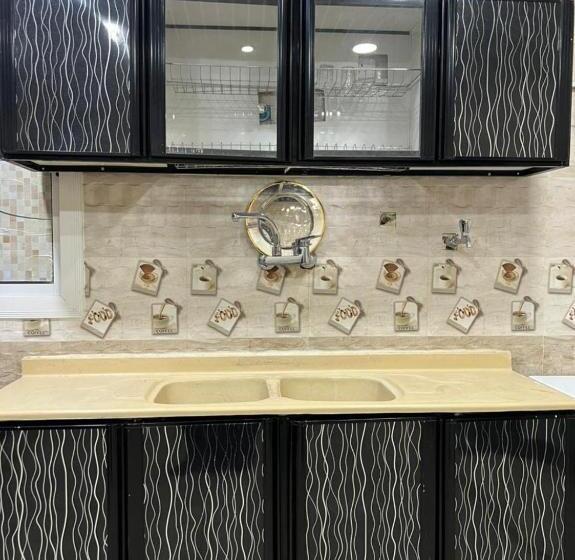 Люкс, سويت ان العلا للشقق المفروشة الخاصة Sweet In Alula Apartments And Organizing Tours